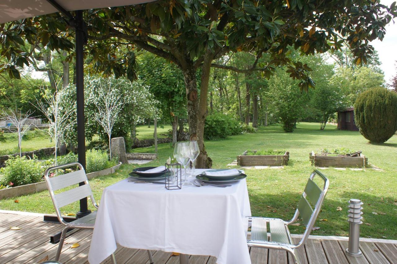 Le Moulin 1826 Bed & Breakfast Houdan Bagian luar foto